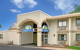 Days Inn Bloomington